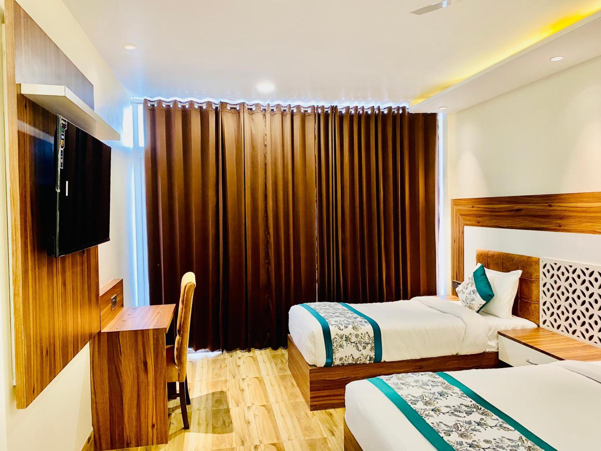 Hotel White House 350 Mtr From Golden Temple Amritsar Zewnętrze zdjęcie