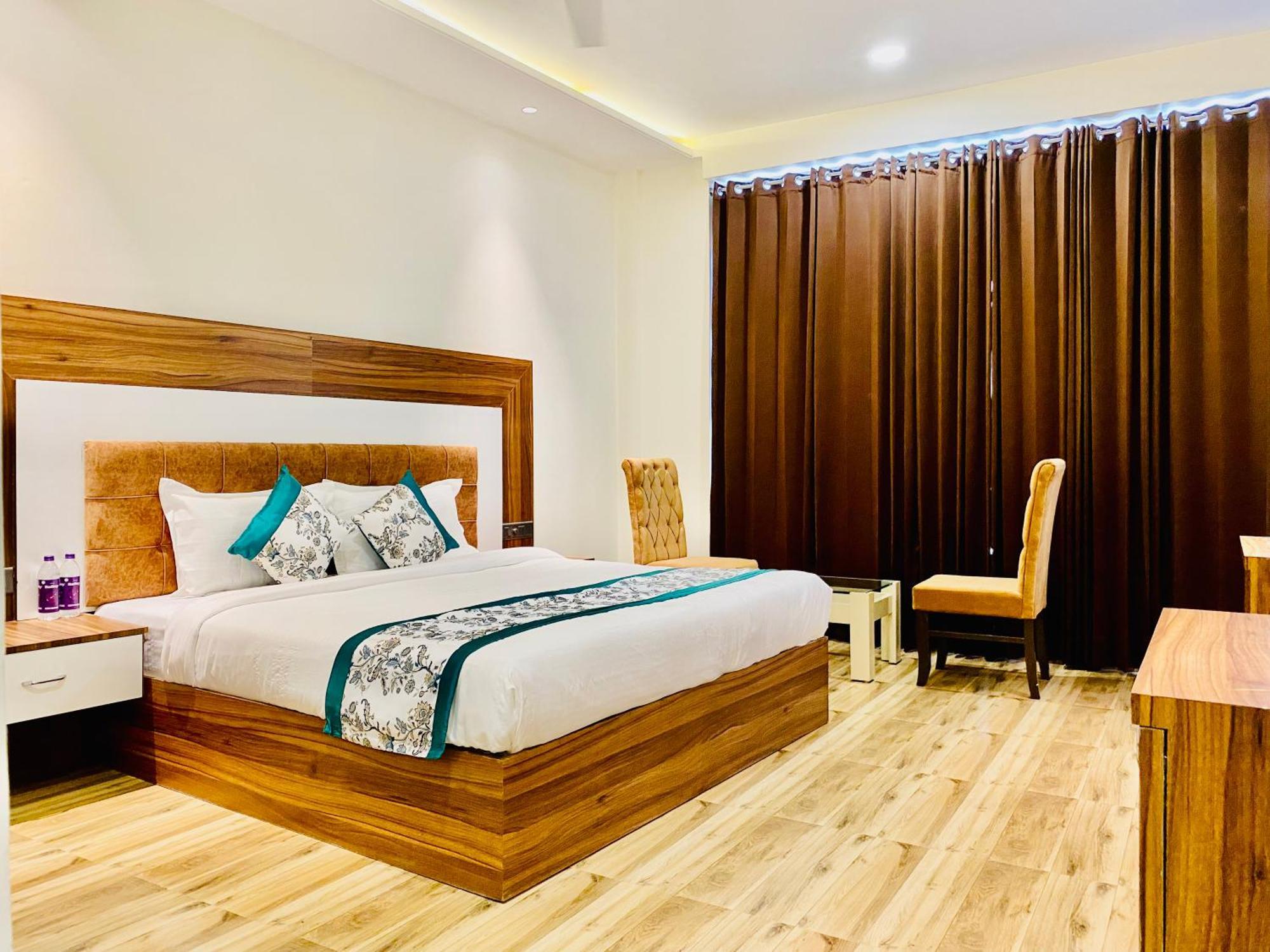 Hotel White House 350 Mtr From Golden Temple Amritsar Zewnętrze zdjęcie