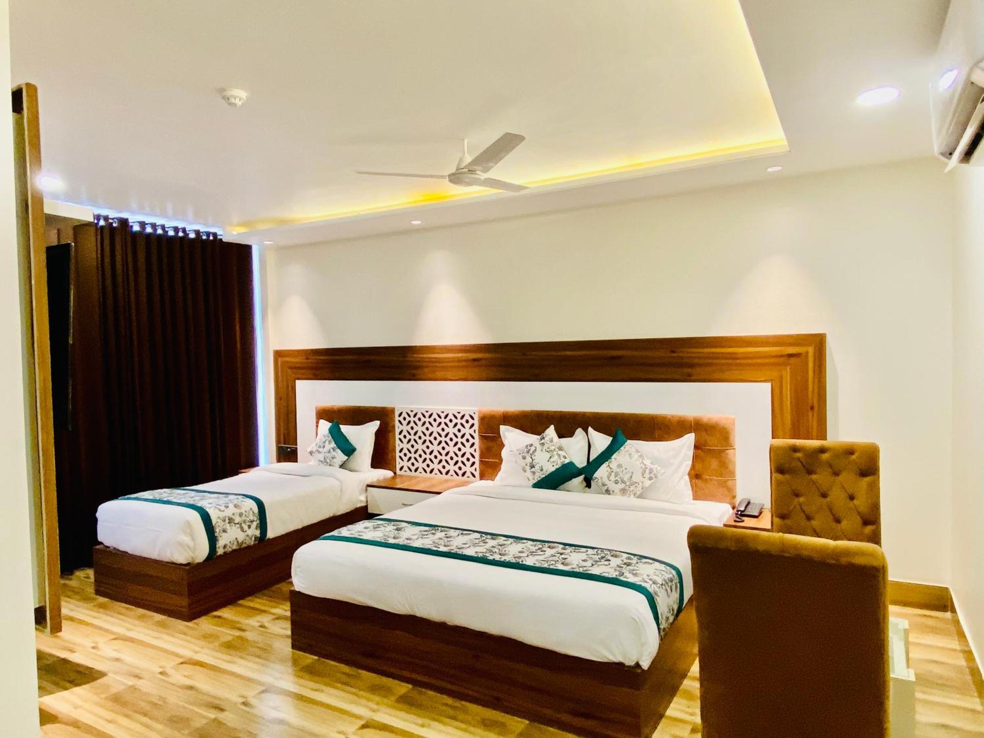 Hotel White House 350 Mtr From Golden Temple Amritsar Zewnętrze zdjęcie