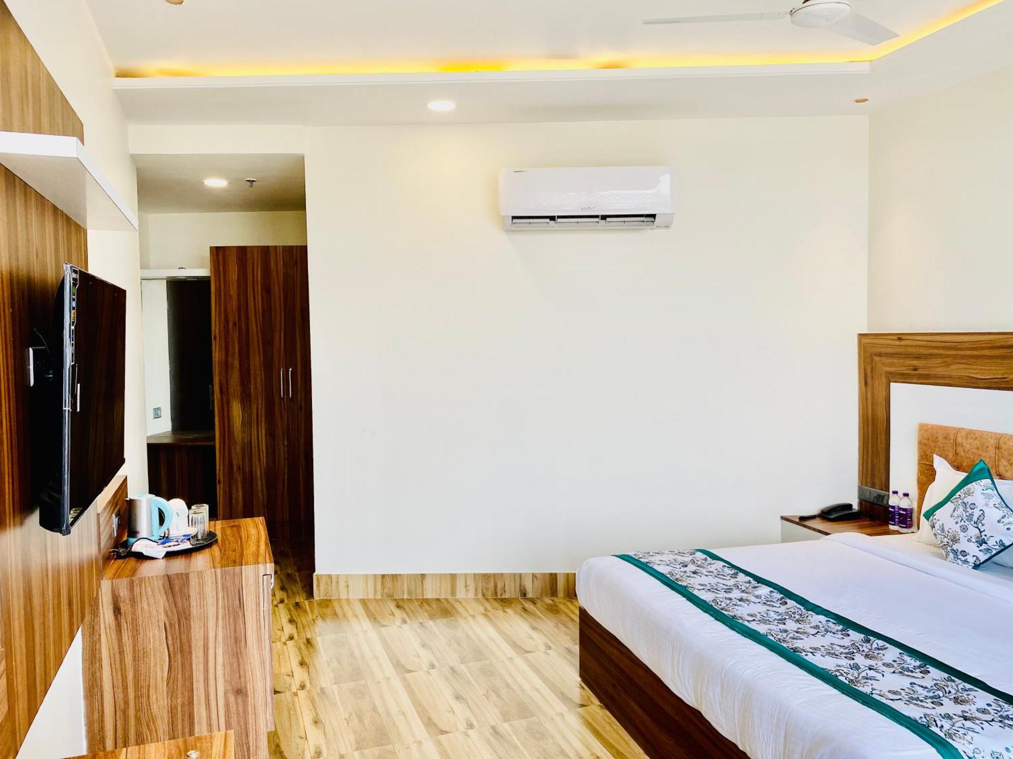 Hotel White House 350 Mtr From Golden Temple Amritsar Zewnętrze zdjęcie